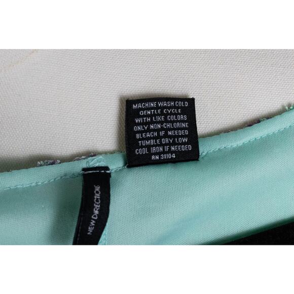 New Directions Size M Blouse Lace Overlay Lined Floral Mint Green - Picture 6 of 8